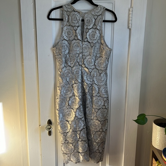 BHLDN Anthropologie Silver Floral Lace Sleeveless Emmeline Dress - Picture 7 of 11